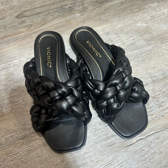 Vionic Kalina black woven sandals size 6 - Picture 1 of 3